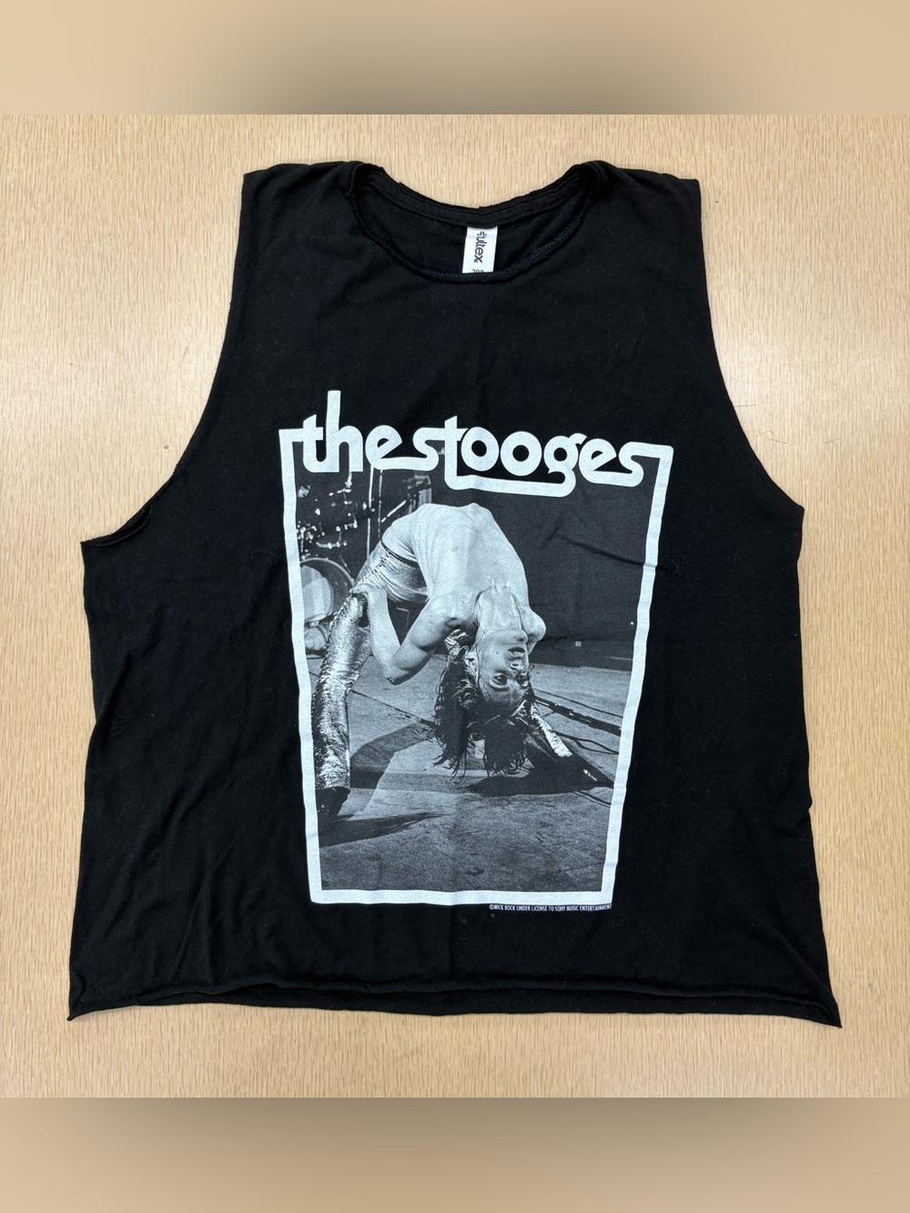 Cropped sleeveless Stooges shirt